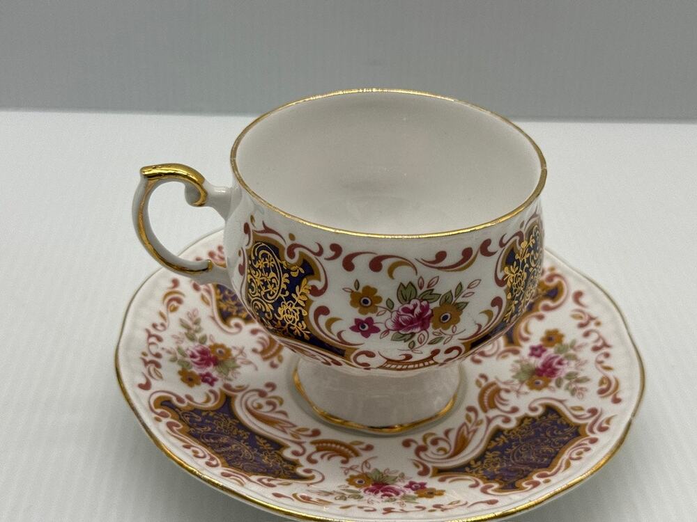 Rosina English Bone China Footed Tea Cup & Saucer Vintage Floral Imari Pattern